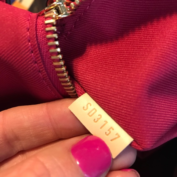 Louis Vuitton Graceful Monogram Pivoine Interior - Picture 6 of 8